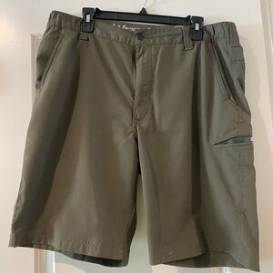 Wrangler performance zip cargo short